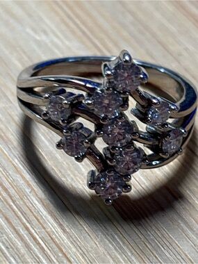Sterling Silver BBJ Clear Gemstones Ring Size 7.75. 4.9G